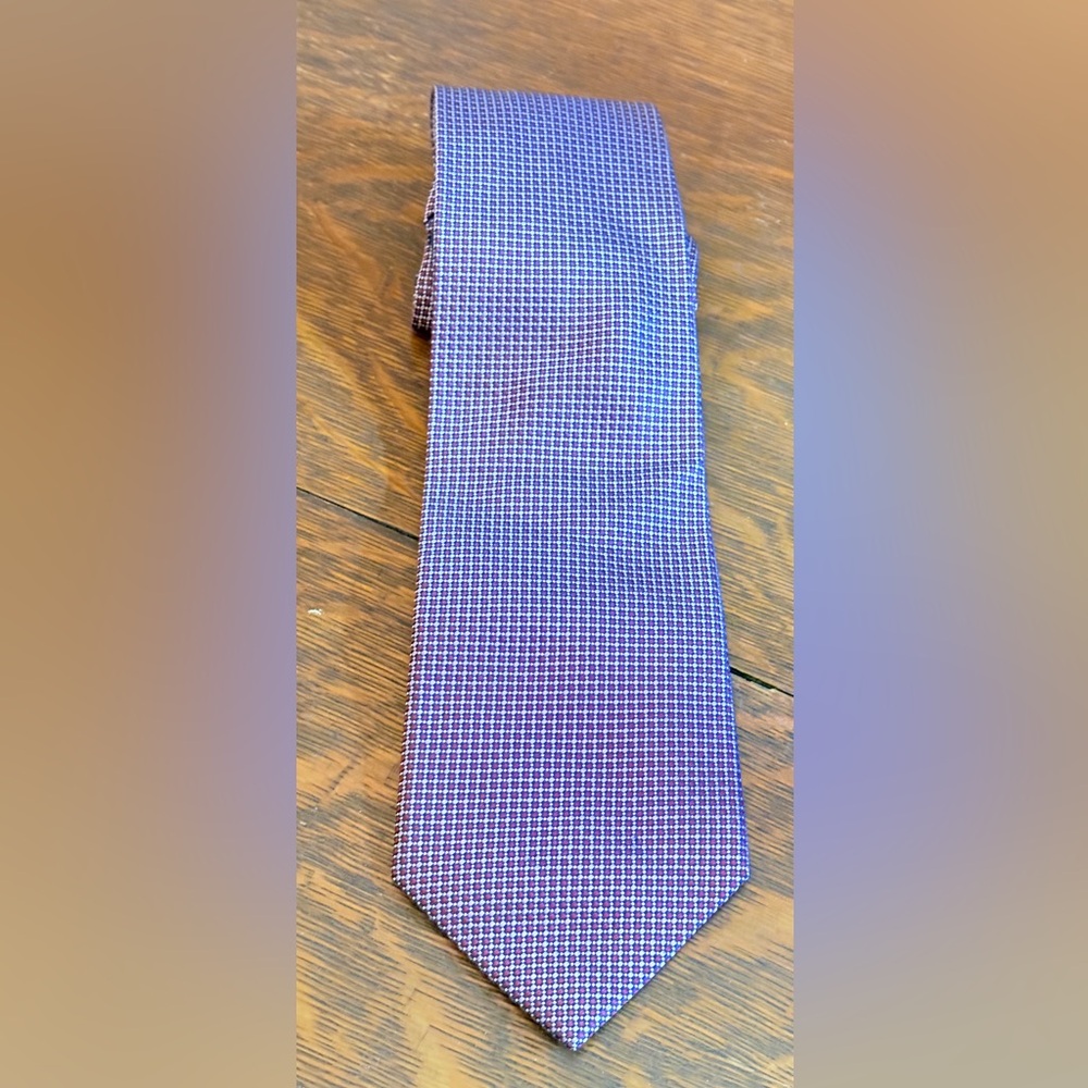Geoffrey Beene Silk Tie Geometric Design in Dark Red, Pink, and White